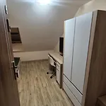 Apartament Pod Lasem *
